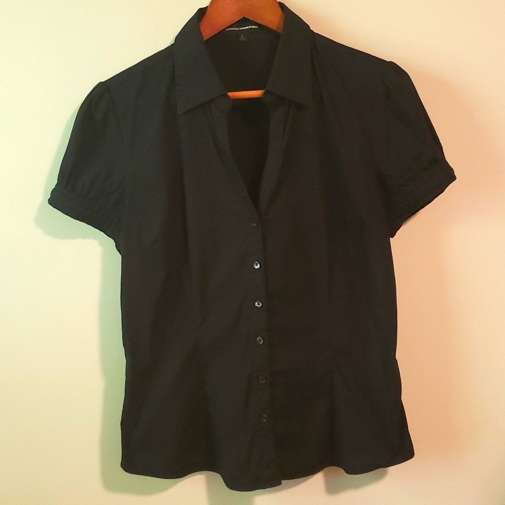 Fitted Collared V Neck Button Down Buckle Cap Sleeve Detail L